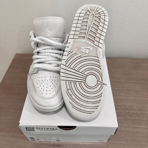 AIR JORDAN 1 LOW WHITE/WHITE-WHITE BLANC/BLANC/BLANC W - Picture 15 of 15
